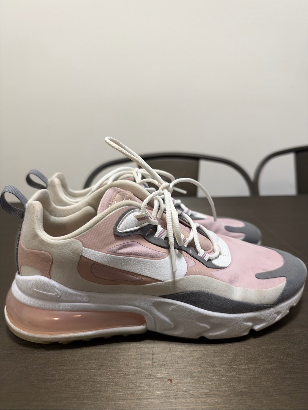 Nike Airmax 270 Sneakers Women Size 7.5 Pink & Gray Athletic Sneakers